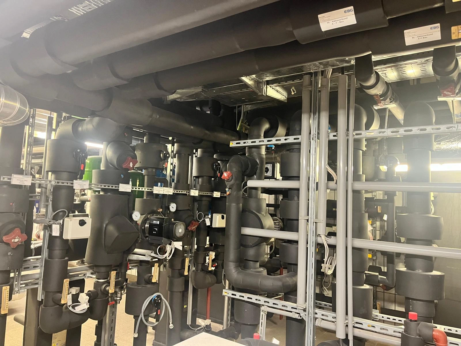 Banner Batterien Linz – Technische Isolierung